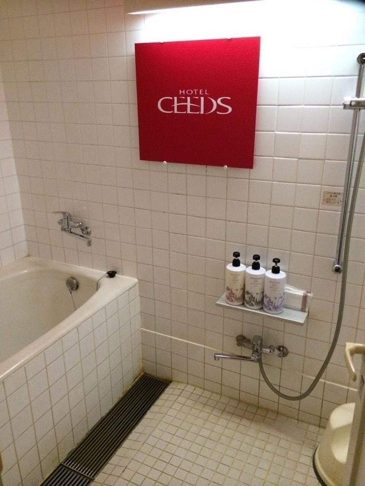 Hotel Ceeds (Adults Only) à Ōsaka Extérieur photo